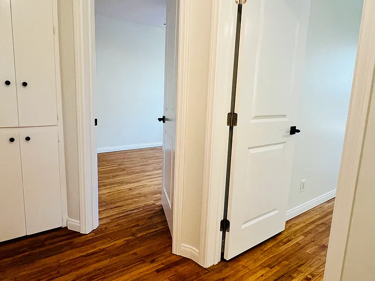 3131 Dwight St — Photo 14