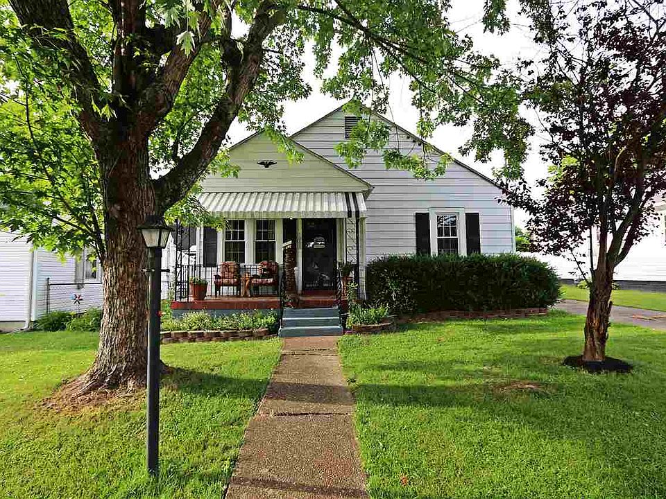 1st image of 1008 Lee St
