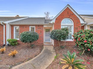 2827 Springfield Dr, Wilmington, NC 28405