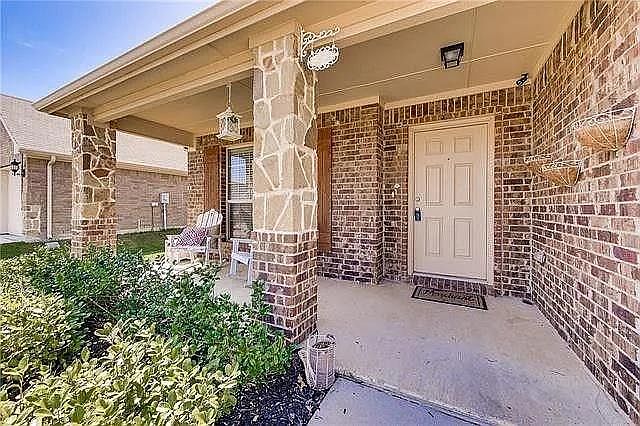1st image of 1417 Red Dr