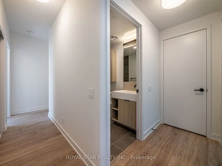 108 Peter St #518 — Photo 19