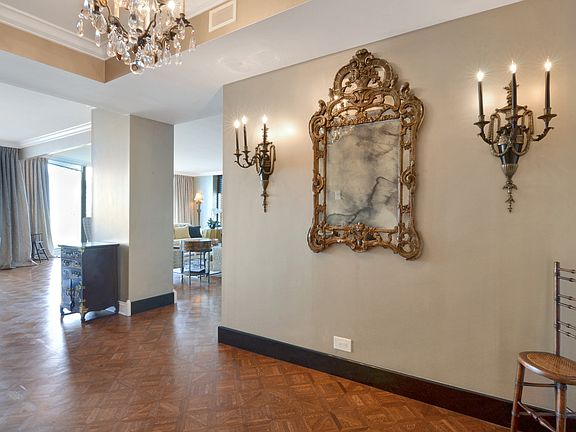 3rd image of 1040 N Lake Shore Dr APT 16A