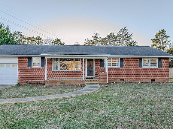 2nd image of 212 N Wilkins Rd