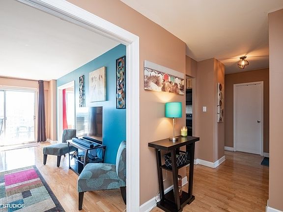 4th image of 7033 N Kedzie Ave APT 1510