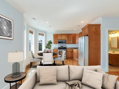 153 L St #3, South Boston, MA, 02127