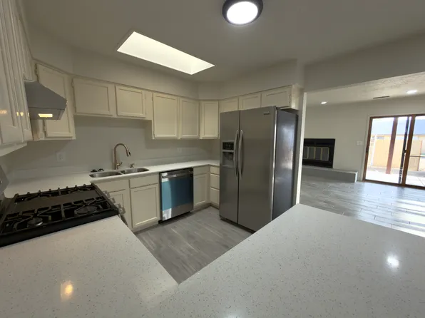 2718 Morton Ln SW, Albuquerque, NM 87105