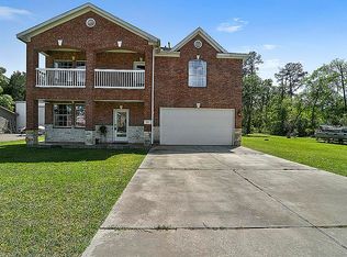 1927 Nogalus Dr, Crosby, TX 77532