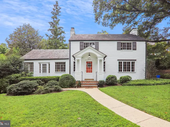 3200 Leland St, Chevy Chase, MD 20815
