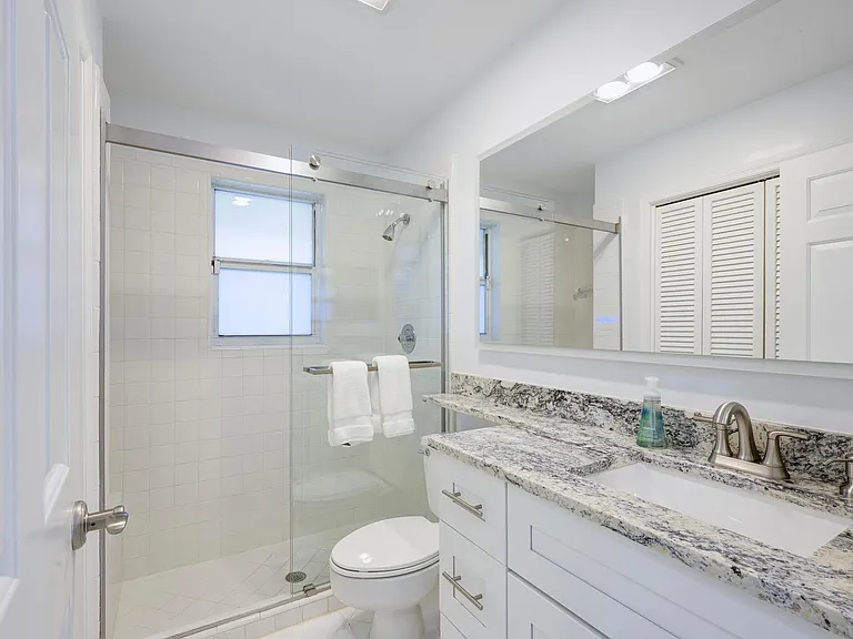 11335 Twelve Oaks Way — Photo 14