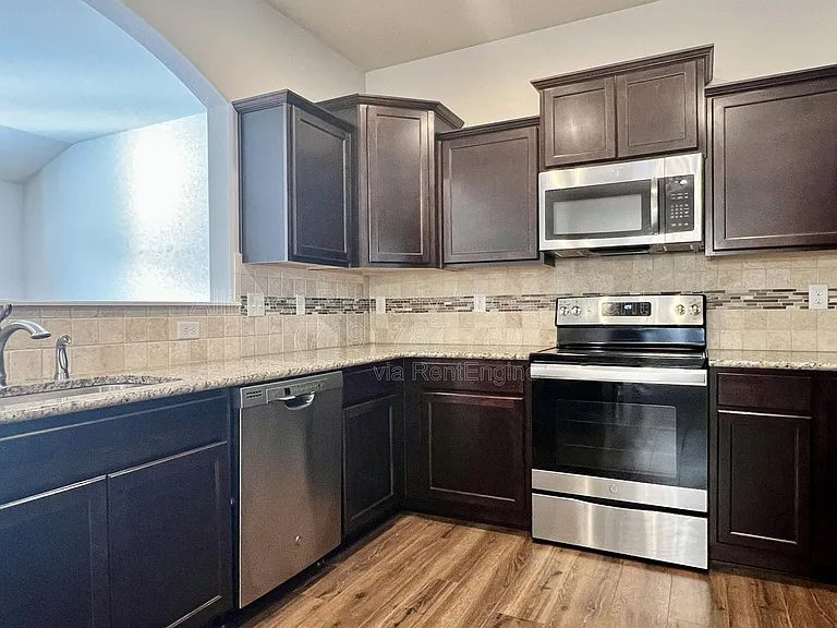 2057 Birmingham Loop — Photo 10