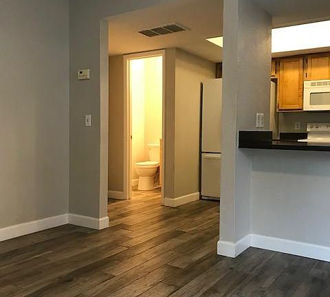 4th image of 1342 W Emerald Ave Unit 383