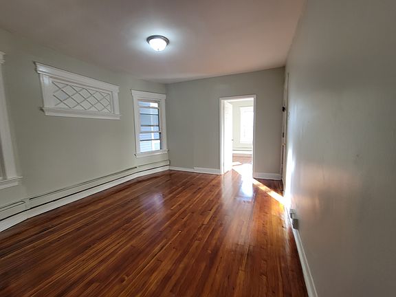 2nd image of 122 N 18th St #2E