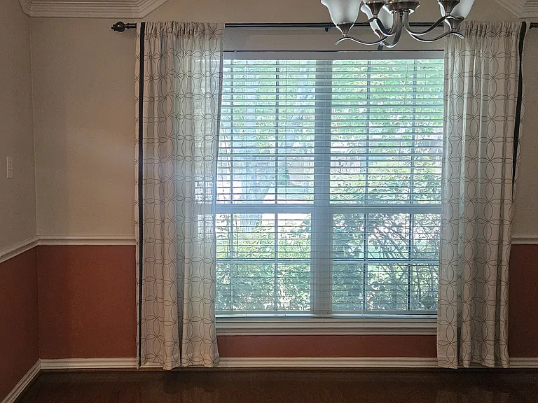 8562 Robertson Dr — Photo 14