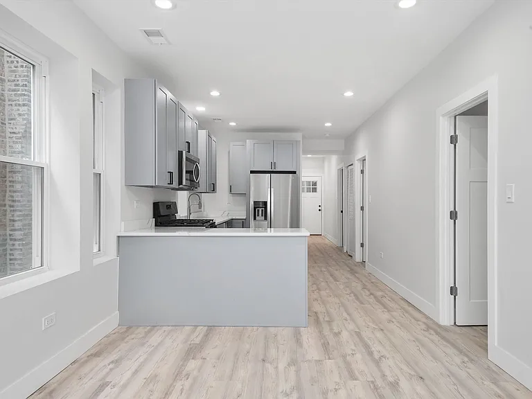 1628 S 50th Ave #3 — Photo 6
