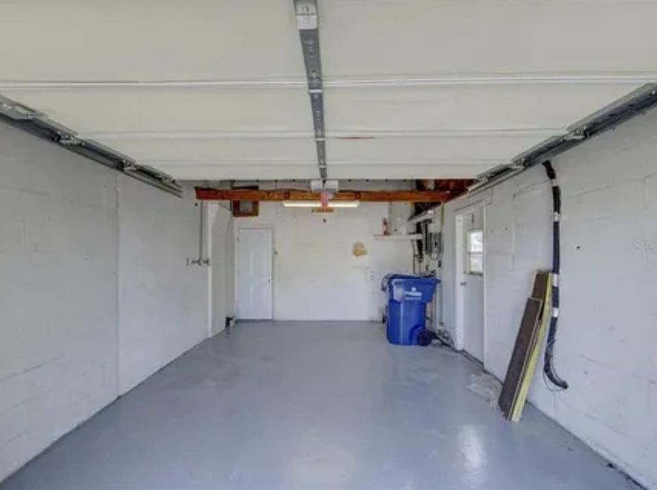2nd image of 1050 Conoley Ln