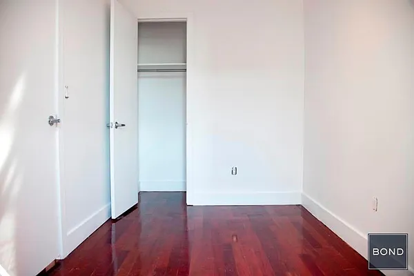 Rented by Bond New York | media 6