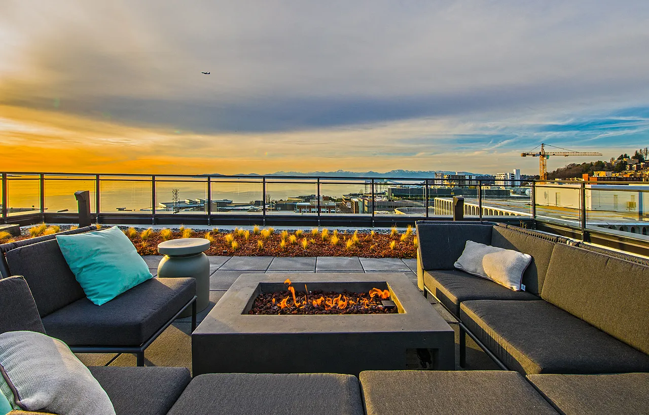 Cora Queen Anne — Photo 1