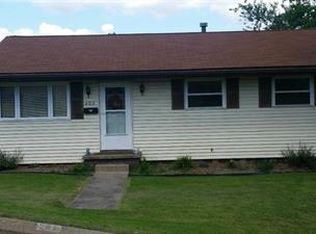 202 Penn Ave, Mingo Junction, OH 43938