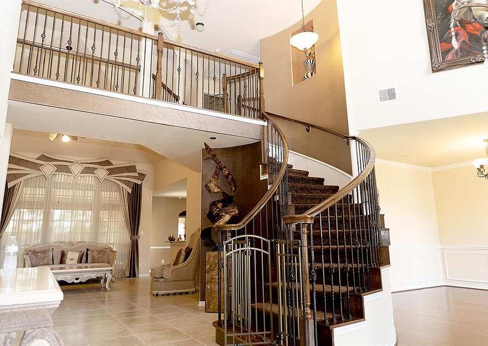 1st image of 11131 Salento Ct