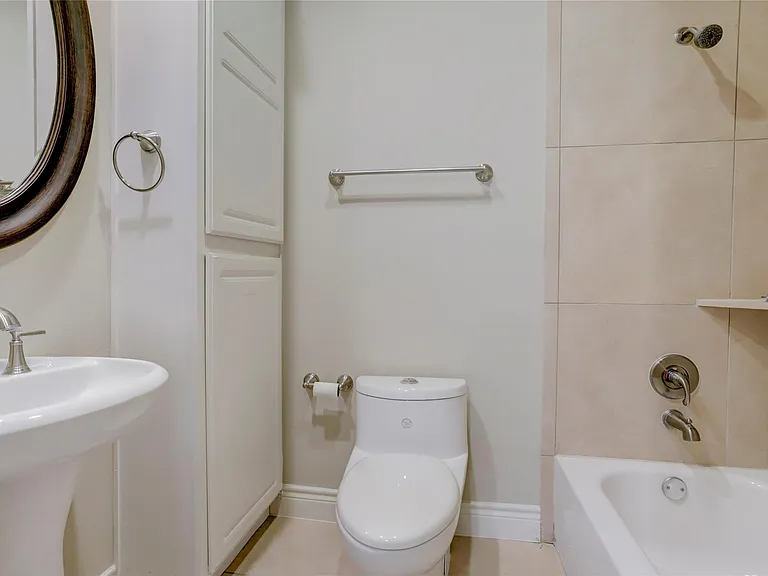 9133 Creekstone Lake Dr — Photo 5