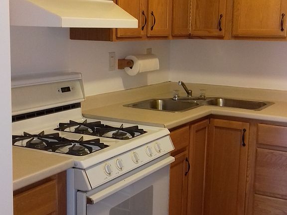 5th image of 900 College Park Dr APT 5