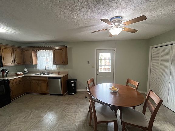 5th image of 1216 Pebble Ct