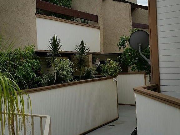 5th image of 282 N Mar Vista Ave