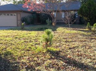 6921 8th Ave, Rio Linda, CA 95673