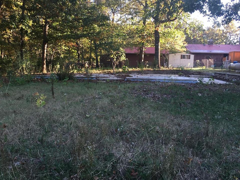 1st image of 404 W Hazelwood Dr