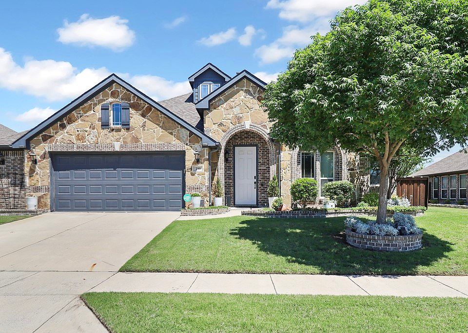 1st image of 280 Armstrong Ln