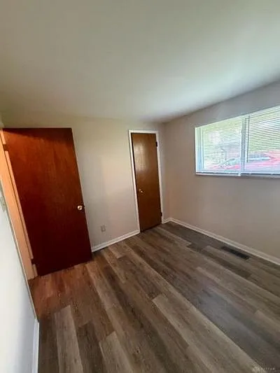 1389 Mapleridge Dr — Photo 10