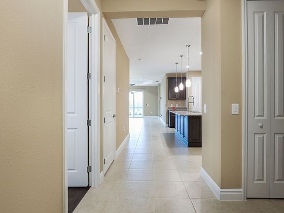 3rd image of 10112 Lake Wales Cir