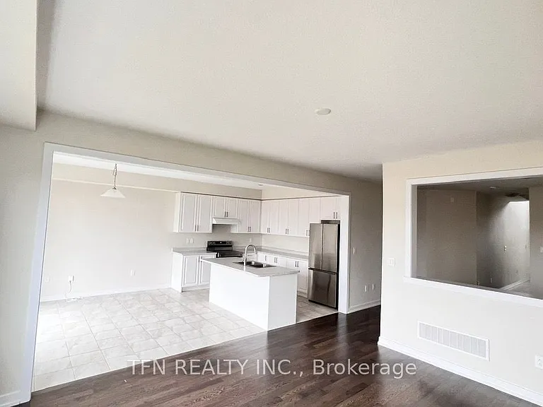 Sundin Dr — Photo 39