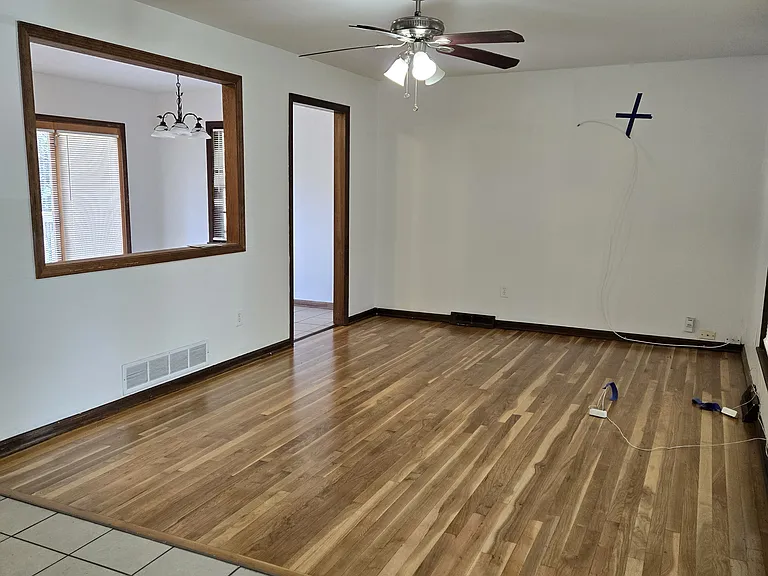 13326 Donnelly Ave — Photo 3