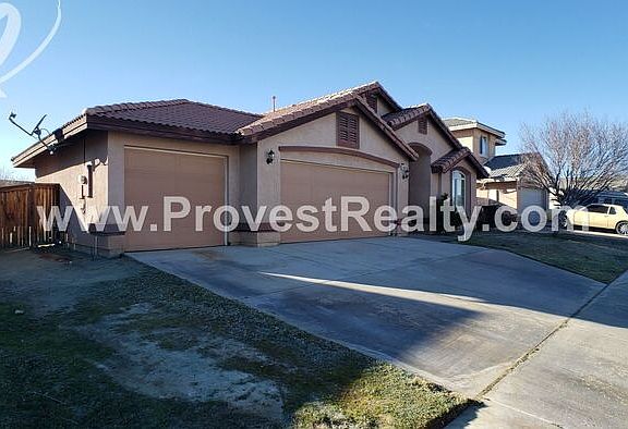 3rd image of 14824 Iris St