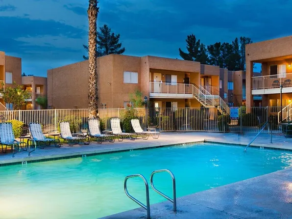 Metro on Main Apartments