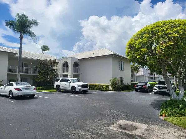 1071 Sugar Sands Blvd APT 5, Riviera Beach, FL 33404