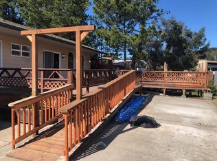 1 Pine Ln, Lakeside, OR 97449