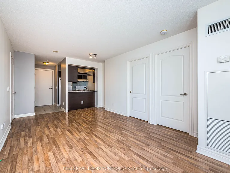 70 Town Centre Ct #806 — Photo 15