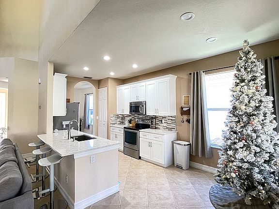 kitchen and breakfast nook