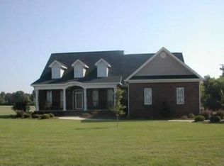 258 Willowcroft Ct, Dunn, NC 28334