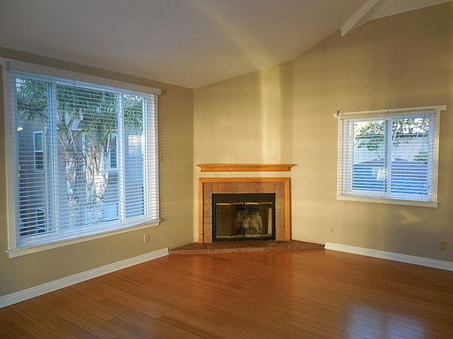 2nd image of 819 Redondo Ct