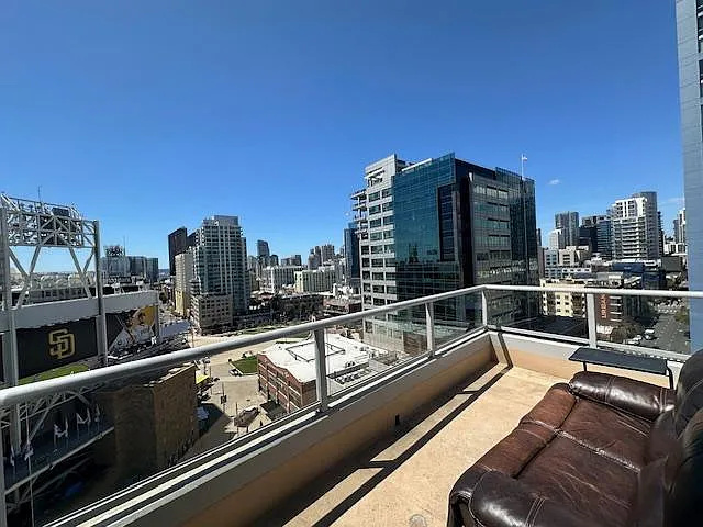 253 10th Ave #1302 — Photo 5