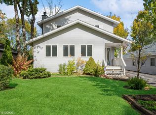 26414 W Grapevine Ave, Antioch, IL