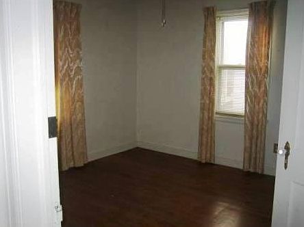 2nd image of 448 H St NW