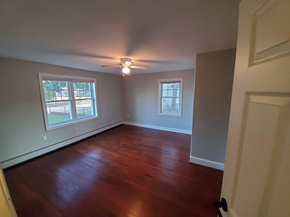 47 Spooner Ave, Warwick, RI 02886 Zillow