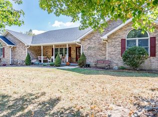 717 Idlewood Dr, Connersville, IN 47331