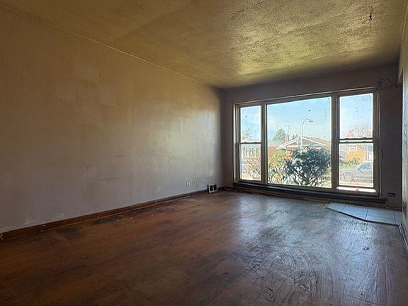 2nd image of 3709 W 66th Pl