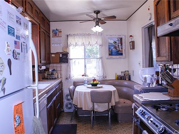 5th image of 1962 Fulton Ave