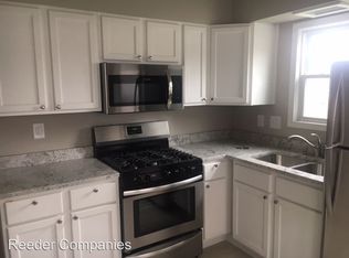 2827 Kenwood St, Hammond, IN 46323